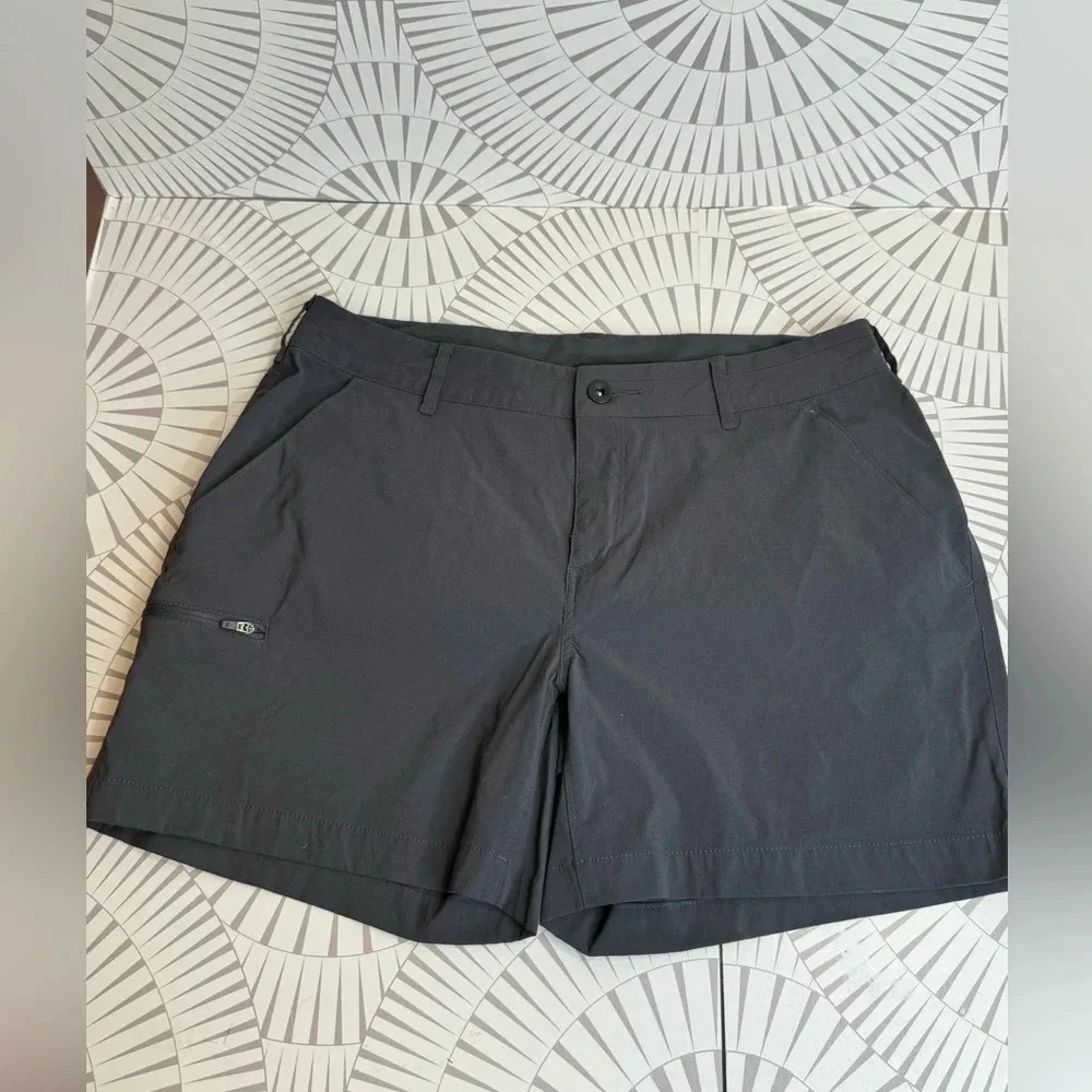 Marmot Women’s Black/Gray Shorts Size 10 Side‎ Zipper Pocket